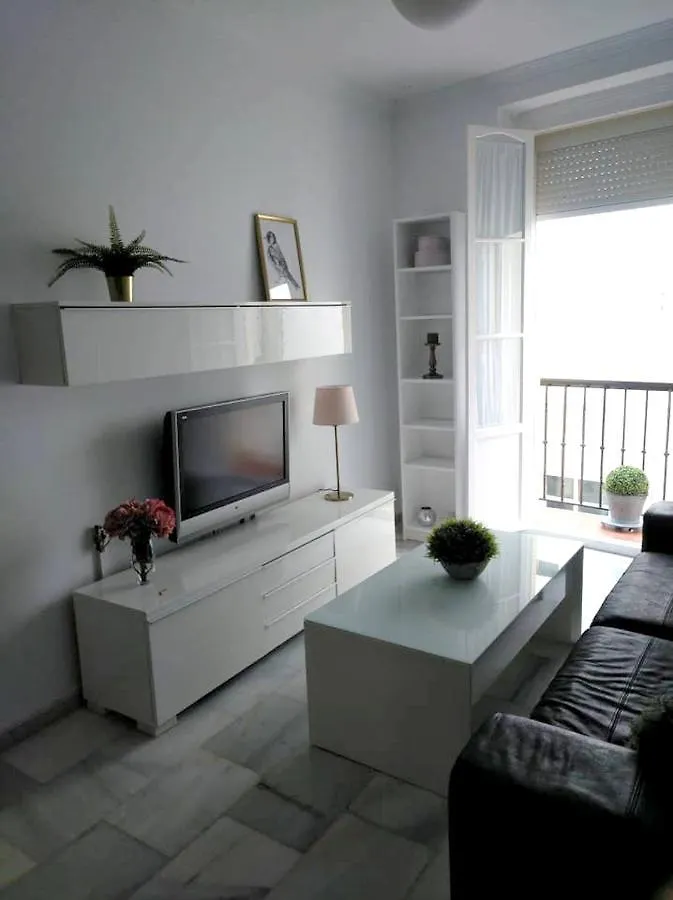 Comfortable Apartment In The Heart Of Cadiz, With Balcony